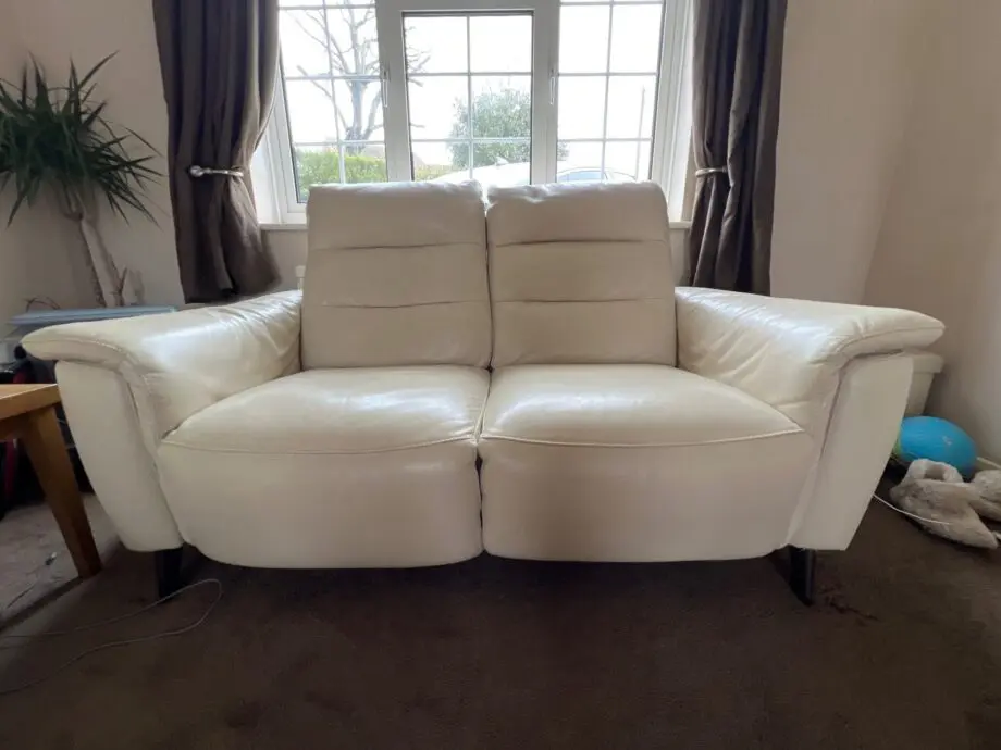 Harveys White 3 and 2 Seater Electric Recliners with USB Ports