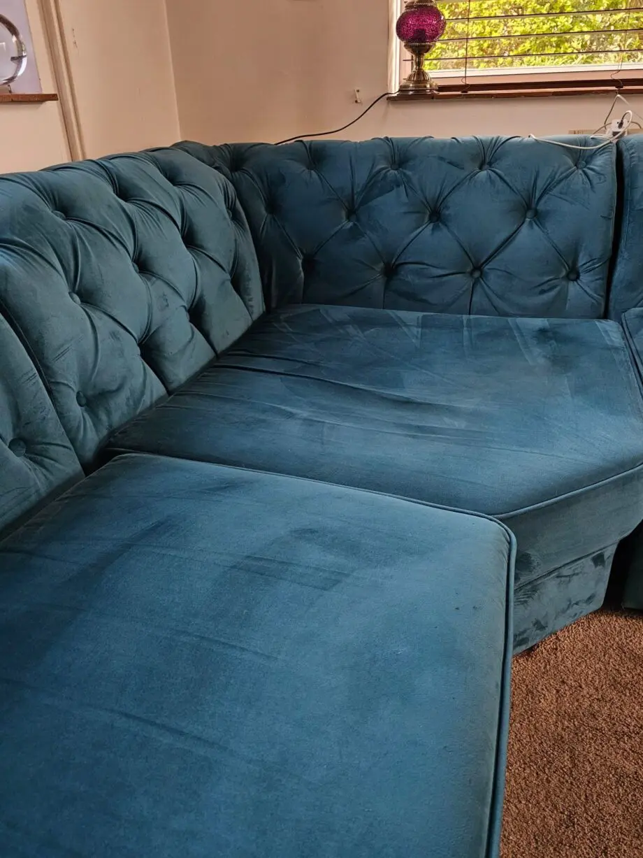 Plush Green Large Chesterfield Corner Sofa