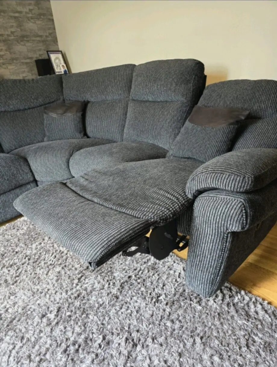 La-Z-Boy Charcoal Power Recliner