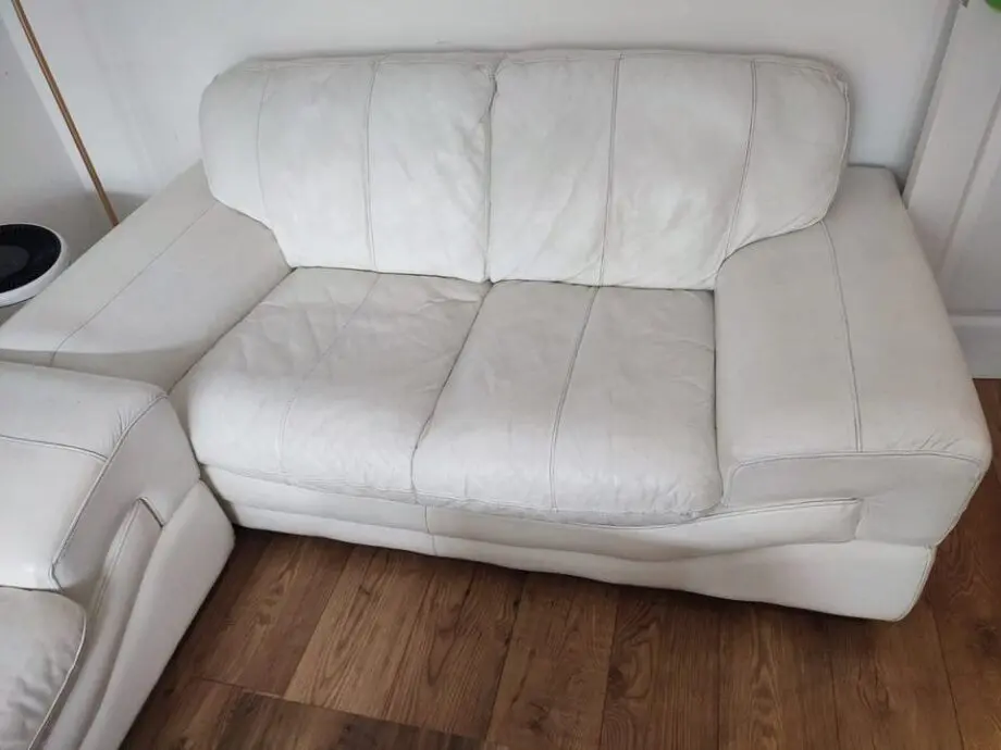 DFS White Leather 2 and 3 Seater Sofa set