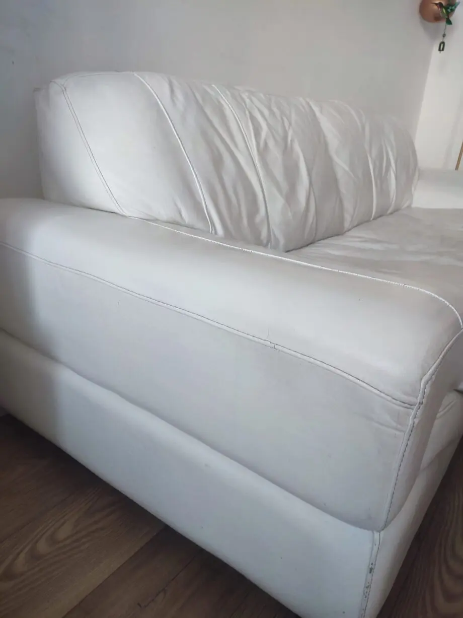 DFS White Leather 2 and 3 Seater Sofa set