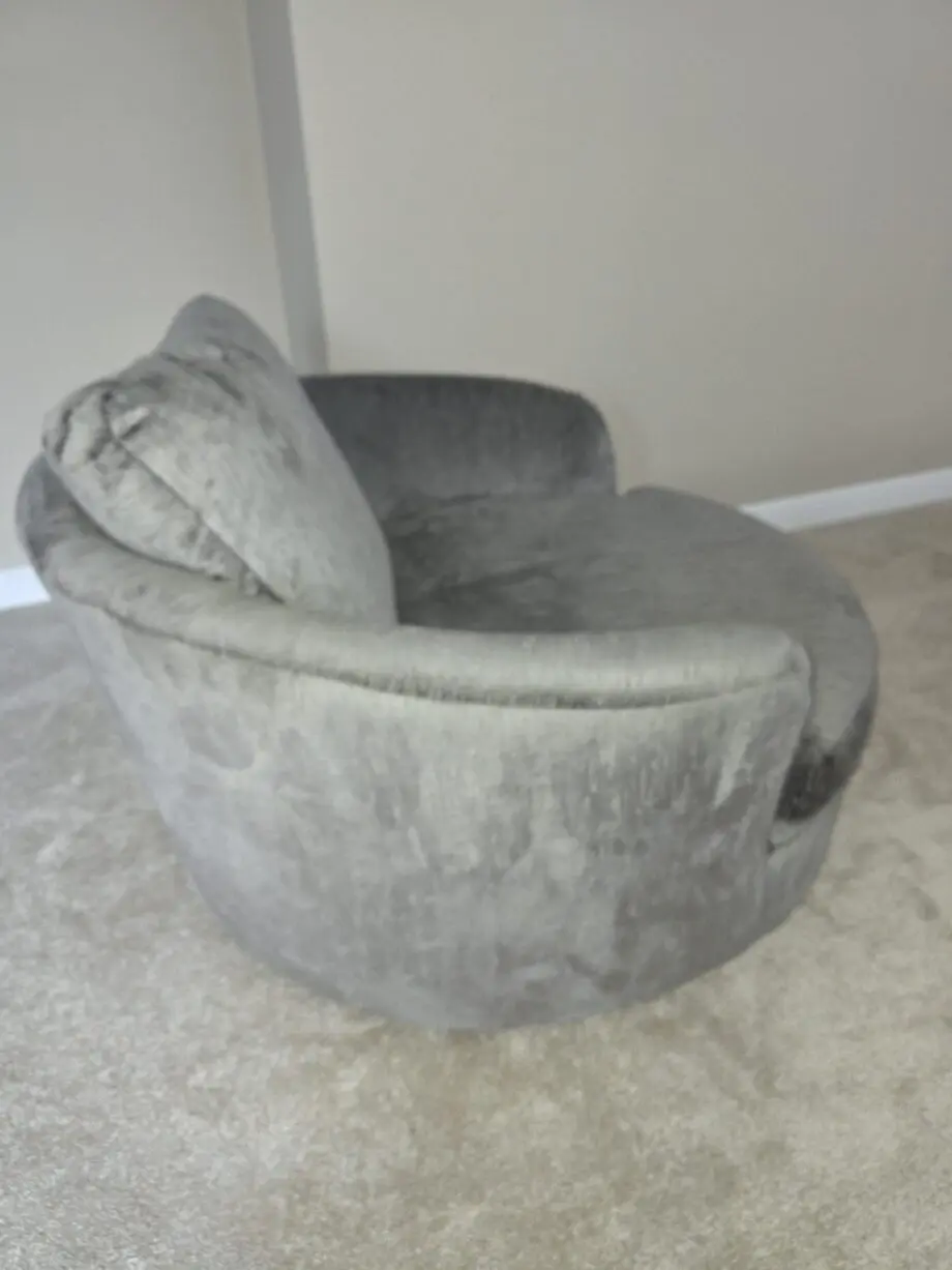 Grey 2 seater cuddle chair