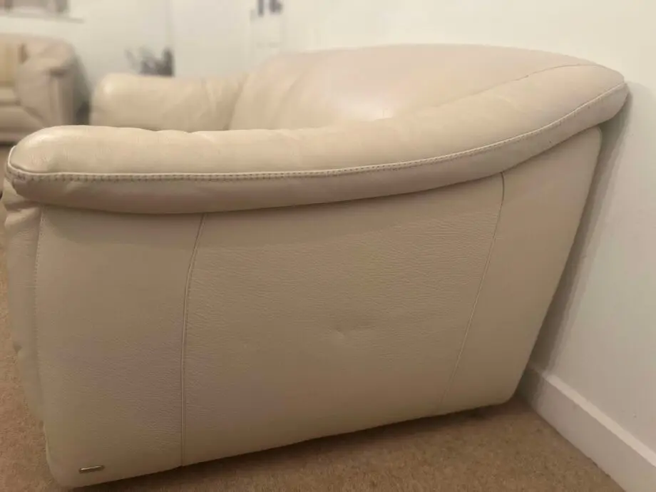 Natuzzi Cream Leather Sofas 2 seater