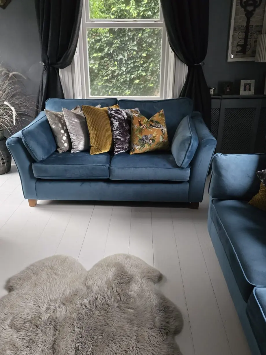 Blue velvet sofa set