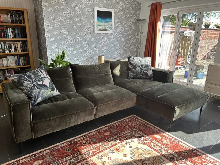 Alexander & James LHF dark green chaise sofa