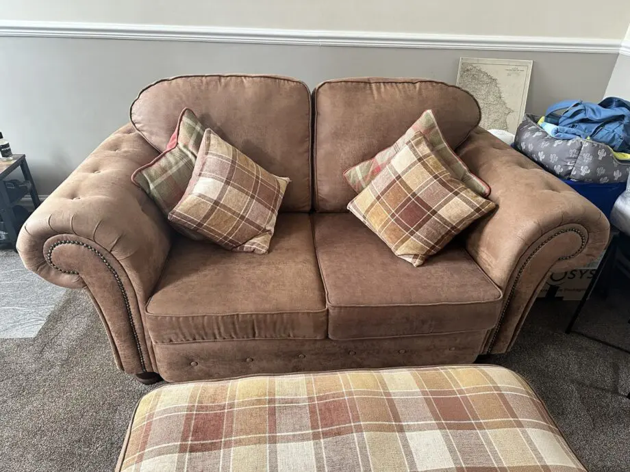 Beautiful SCS country heritage sofa with matching foot stool