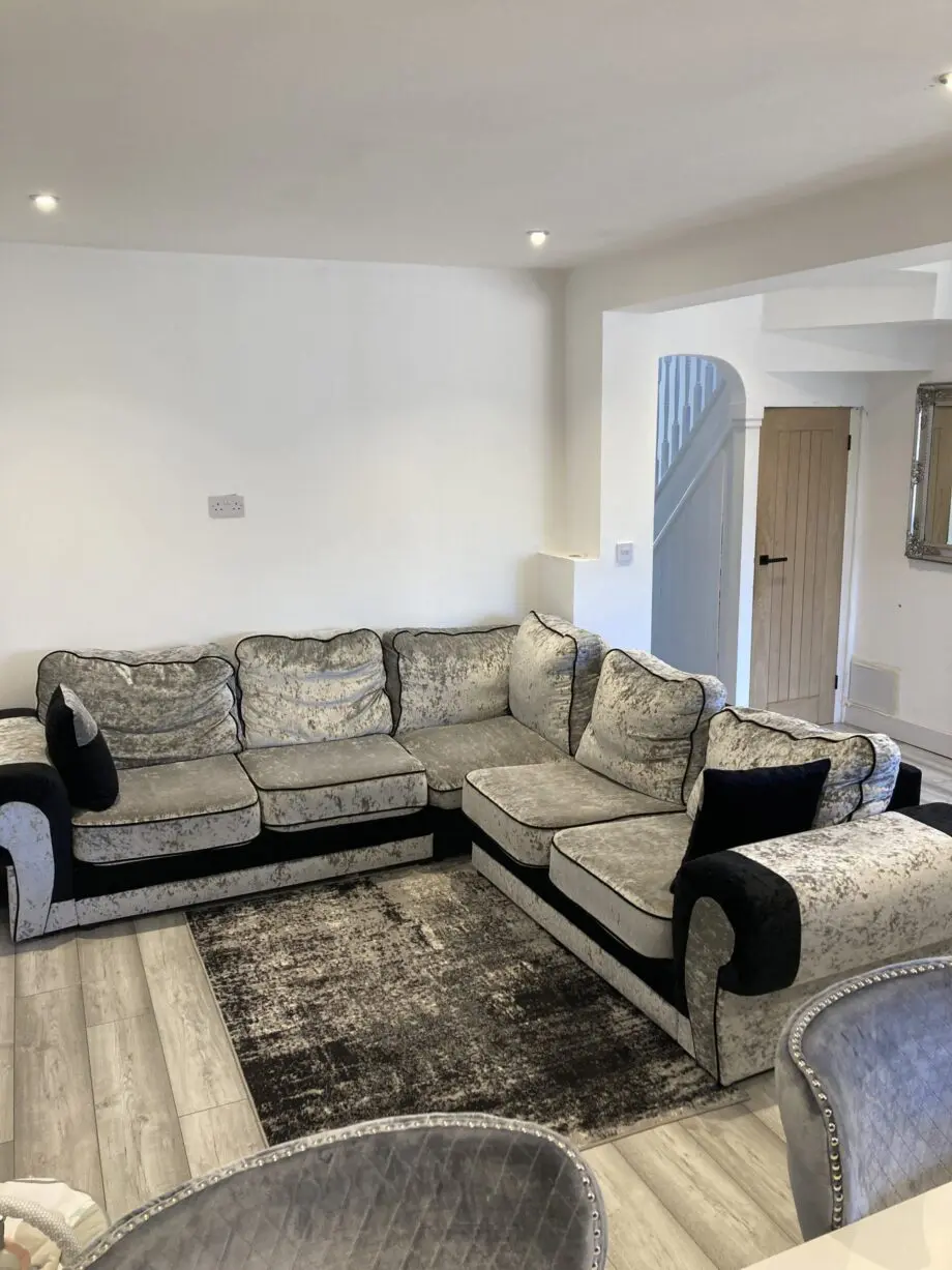Corner sofa grey black