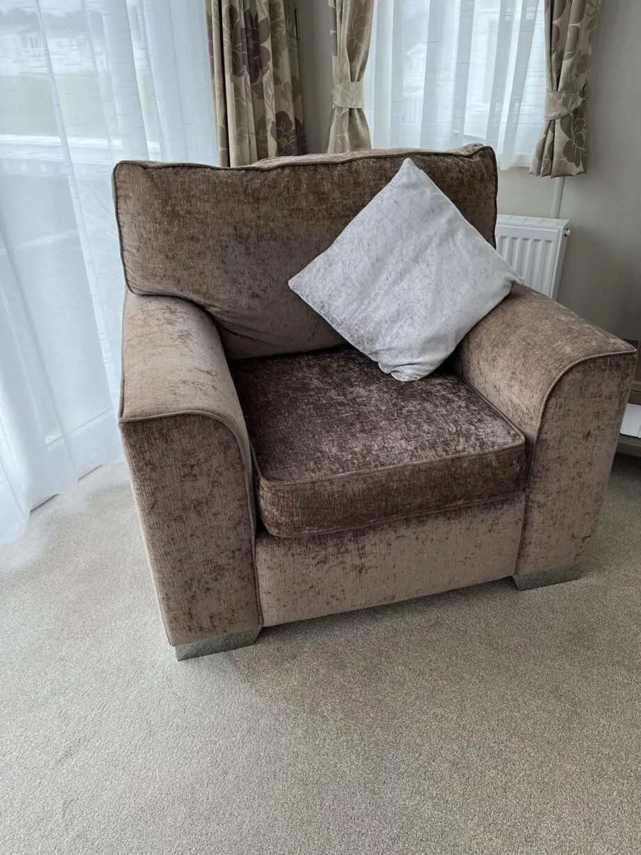 Delta Sofa bed and two chairs