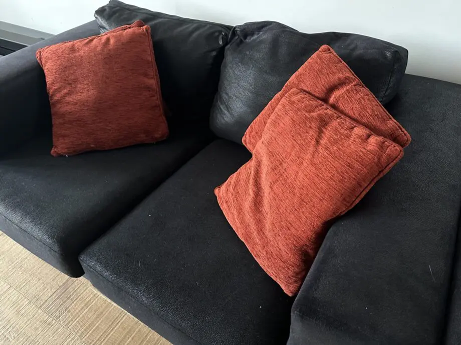 Sofa Black 2seats