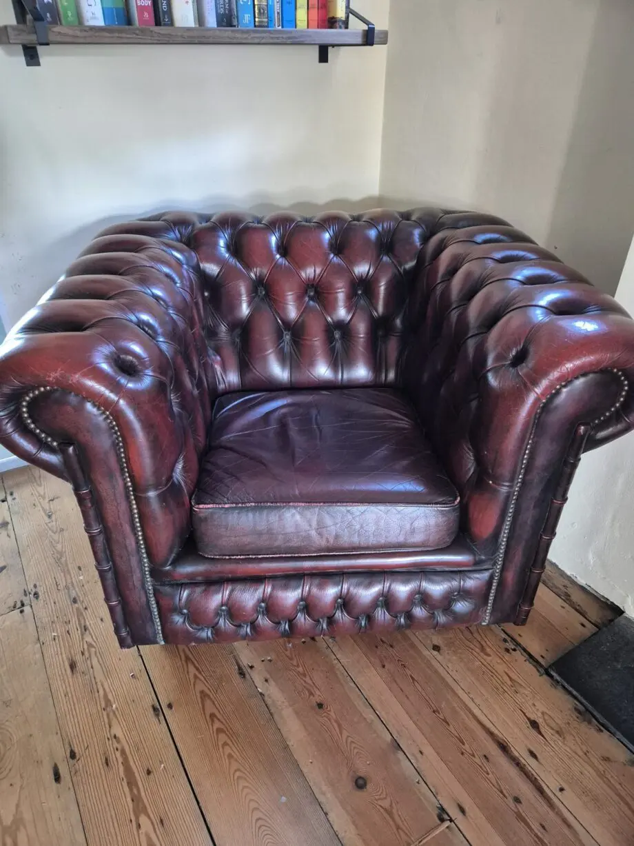 Chesterfield armchair - leather.