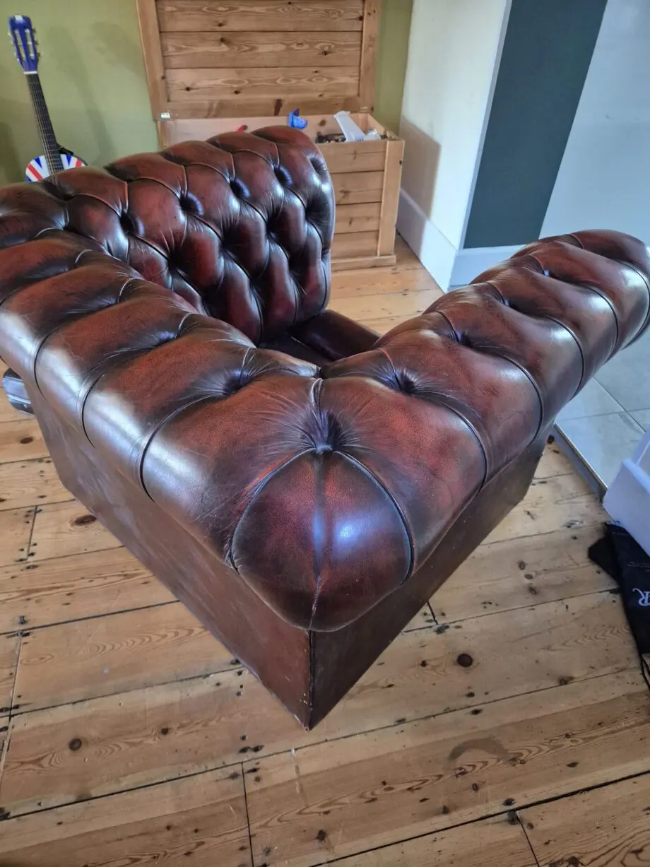 Chesterfield armchair - leather.