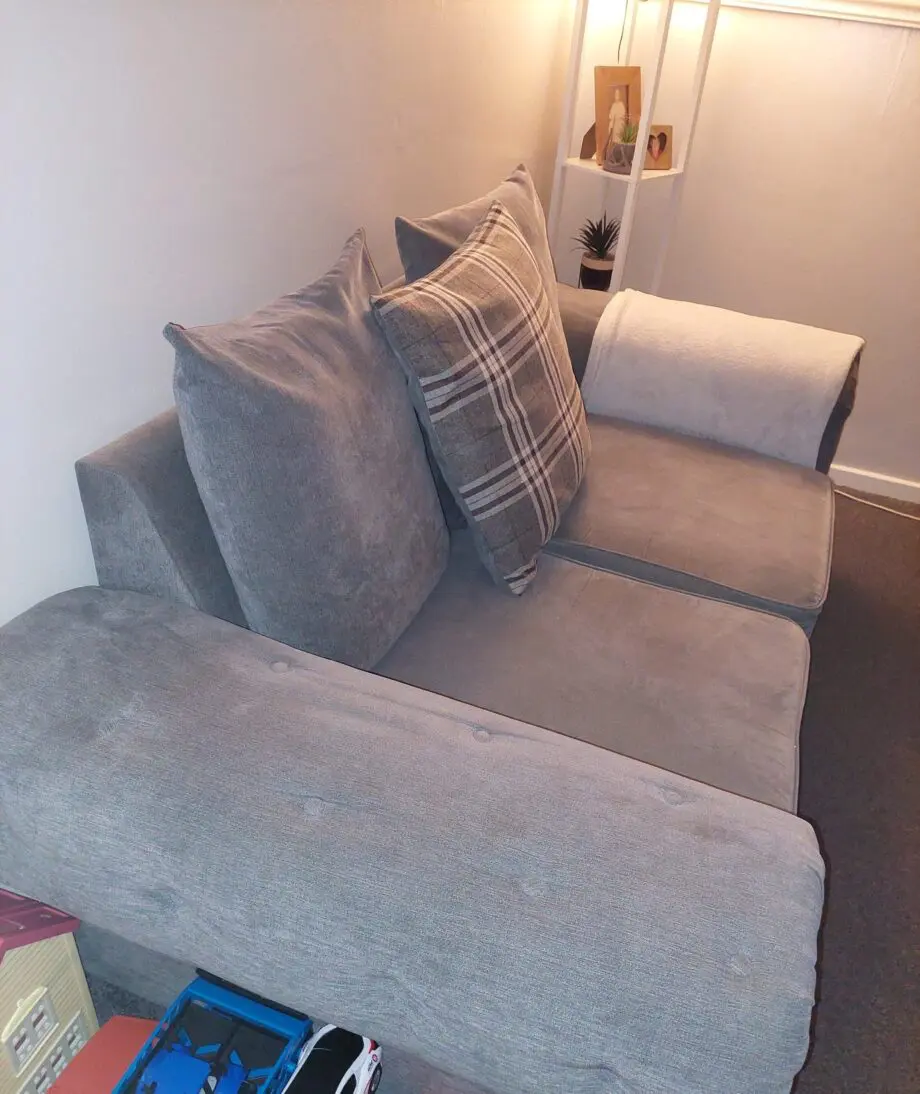Large 2 seater settee and chair