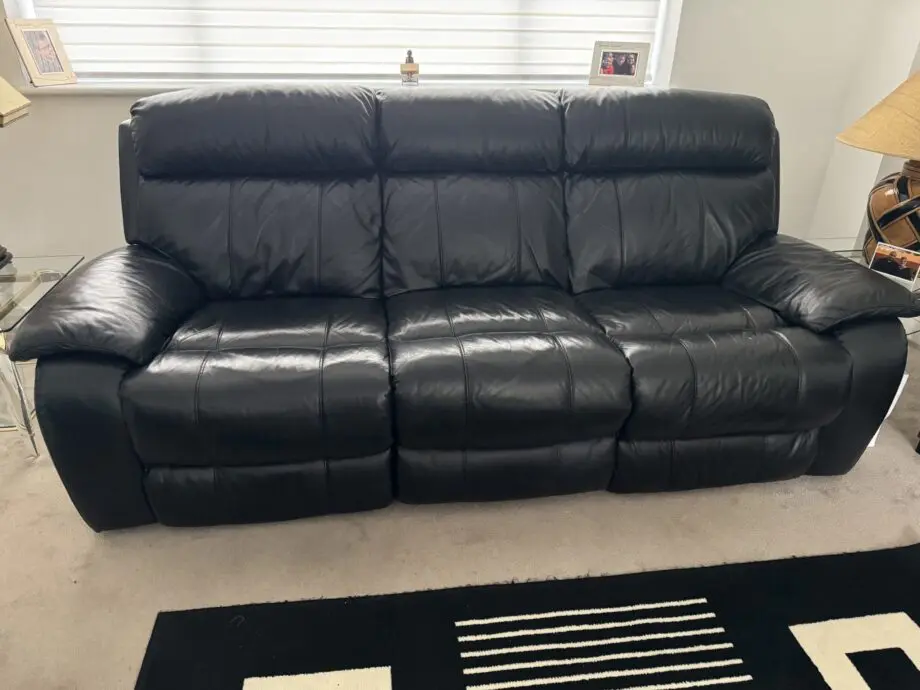 Sofa Set of two Electric leather recliners 3 seater & 2 seater