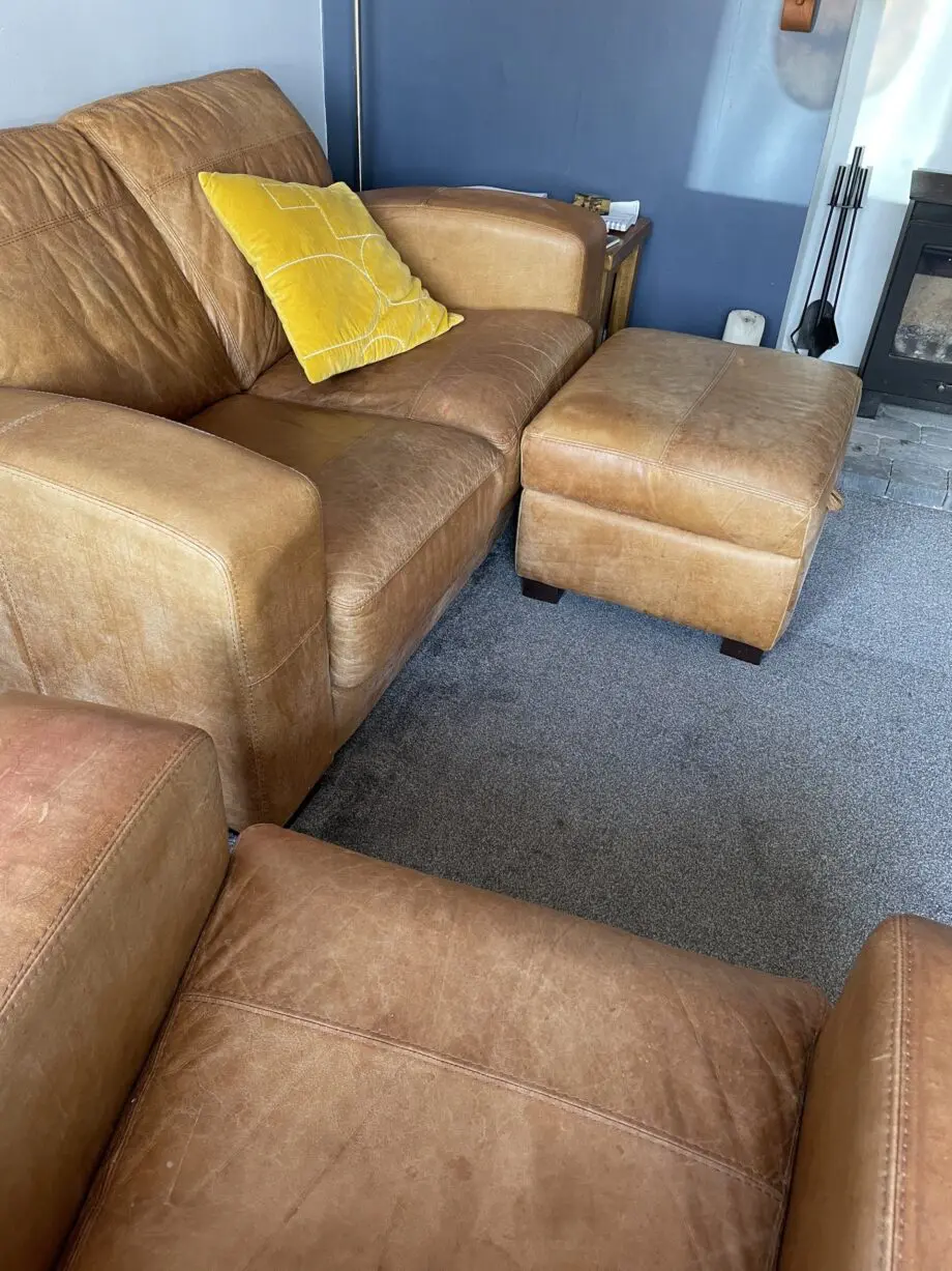 TAN LEATHER SOFA SET SCS