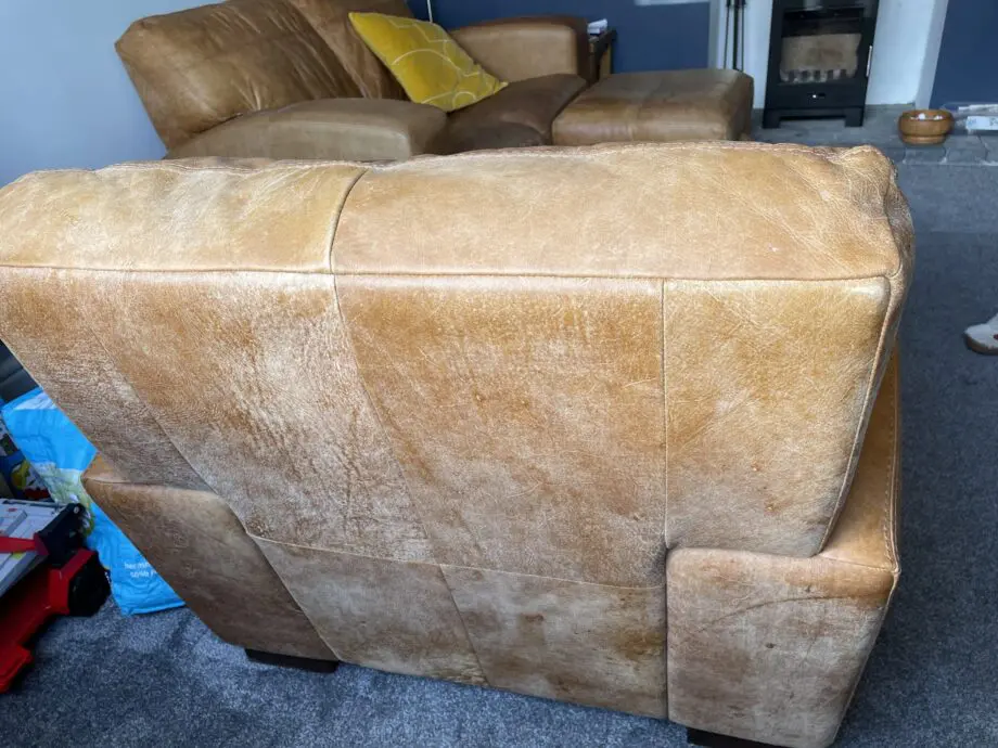 TAN LEATHER SOFA SET SCS