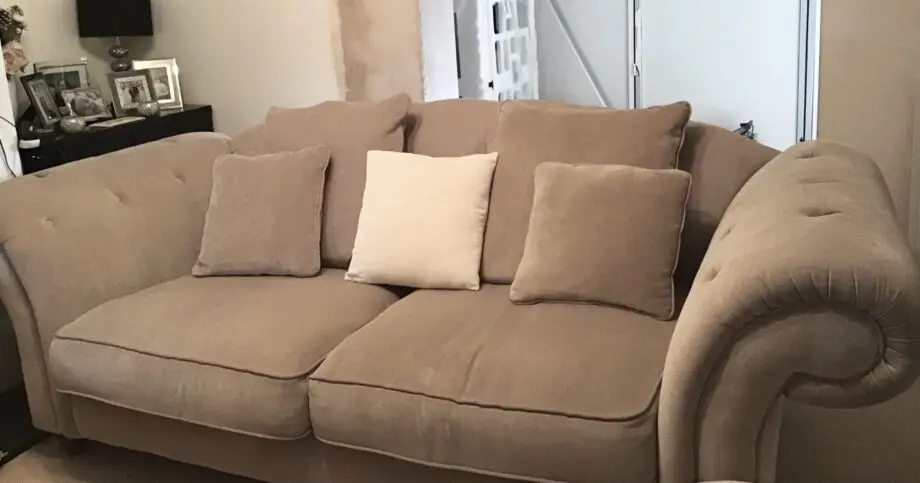 Sofology 2 x 3 seater Chesterfield sofa’s