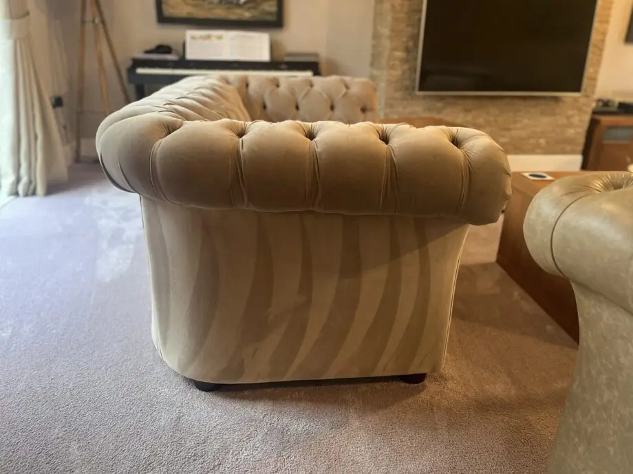BEAUTIFUL 2 SEATER FABRIC CHESTERFIELD BEIGE