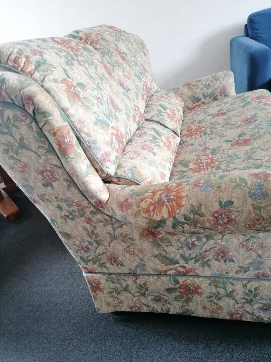 G plan 2 seat sofa