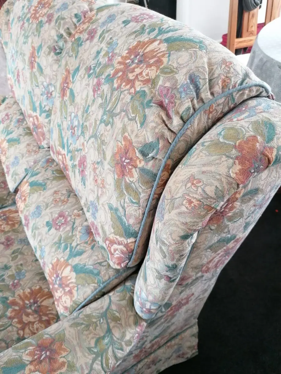 G plan 2 seat sofa