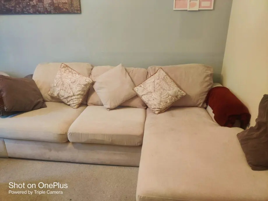 Nice sofa, no structural damage