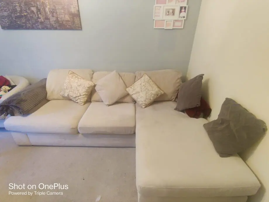 Nice sofa, no structural damage