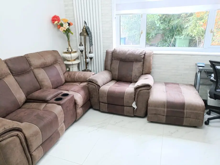 Barkley recliner sofas ,smoke free home