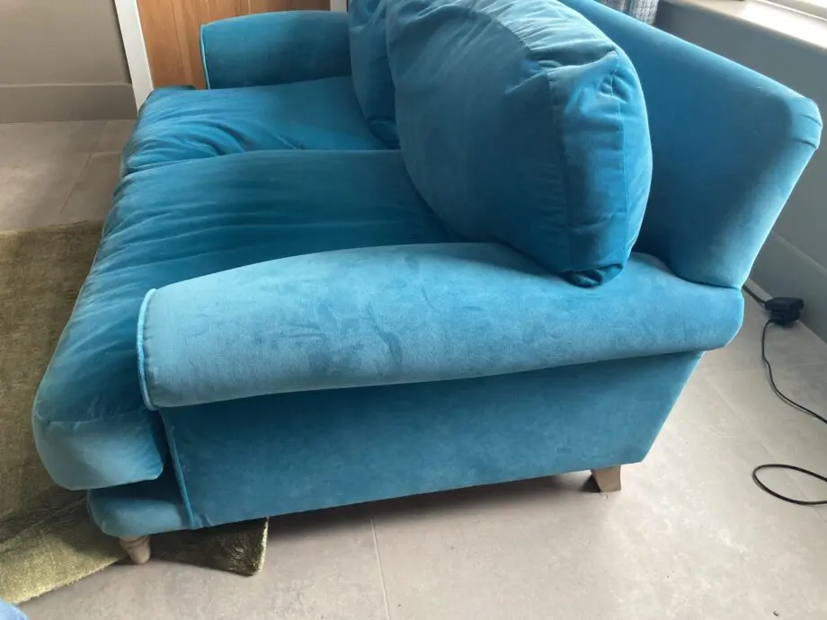 Loaf Dawdler Medium Sofa Turquoise Velvet (Rockpool Clear)