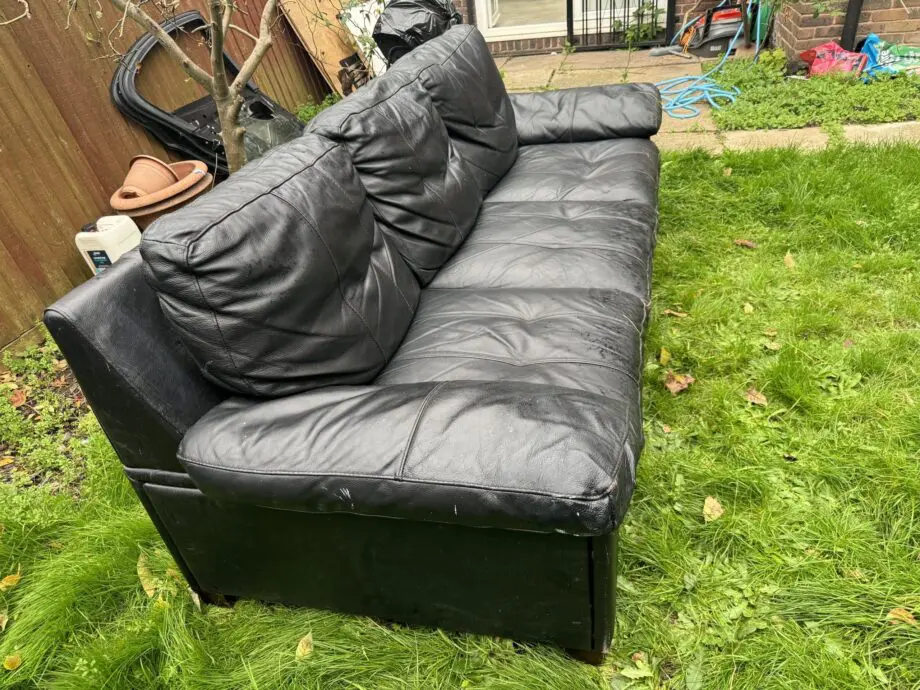 3 seater dfs leather sofa