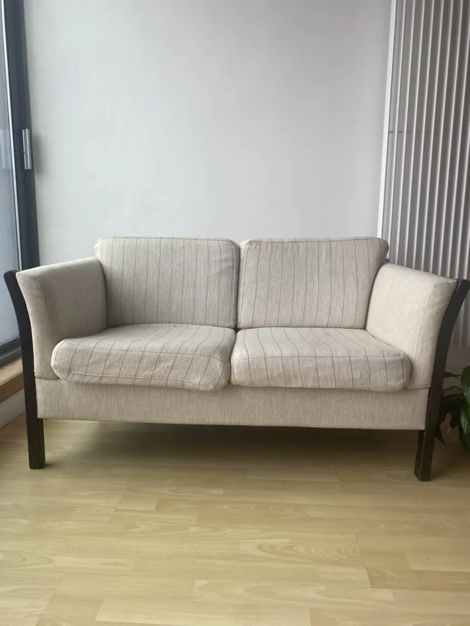 Vintage 2-seater sofa in off-white upholstery