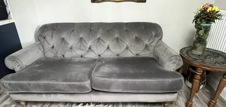 Mia Three seaters chesterfield sofa