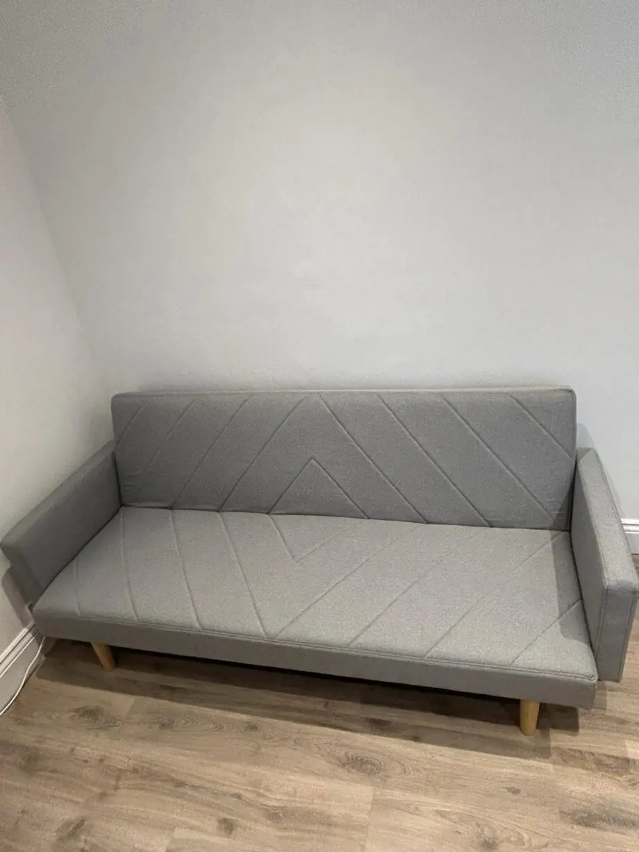 Home Detail (Amazon) - 3 Seater Sofa Bed Fabric Chevron Design Wooden Leg Frame Sofabed Clic-Clac (Light Grey)