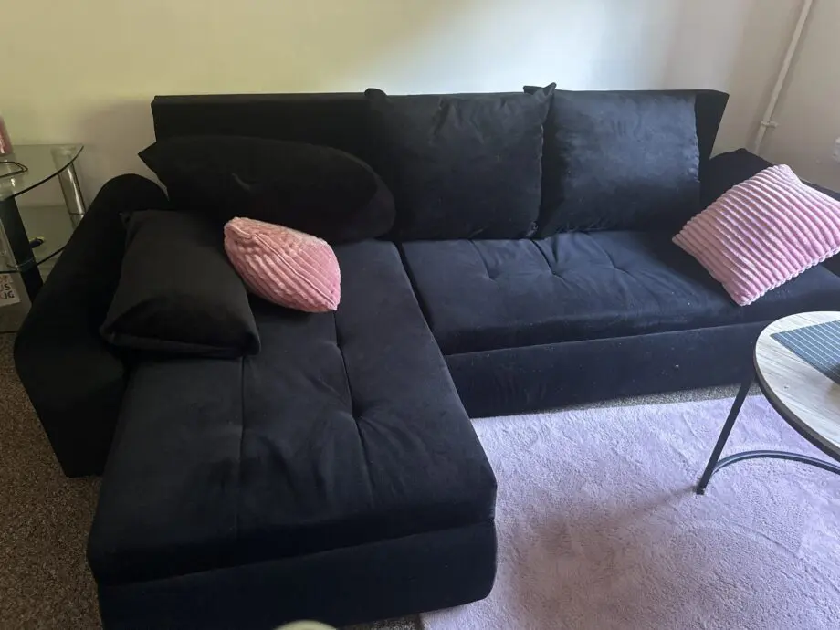 Sofa black color