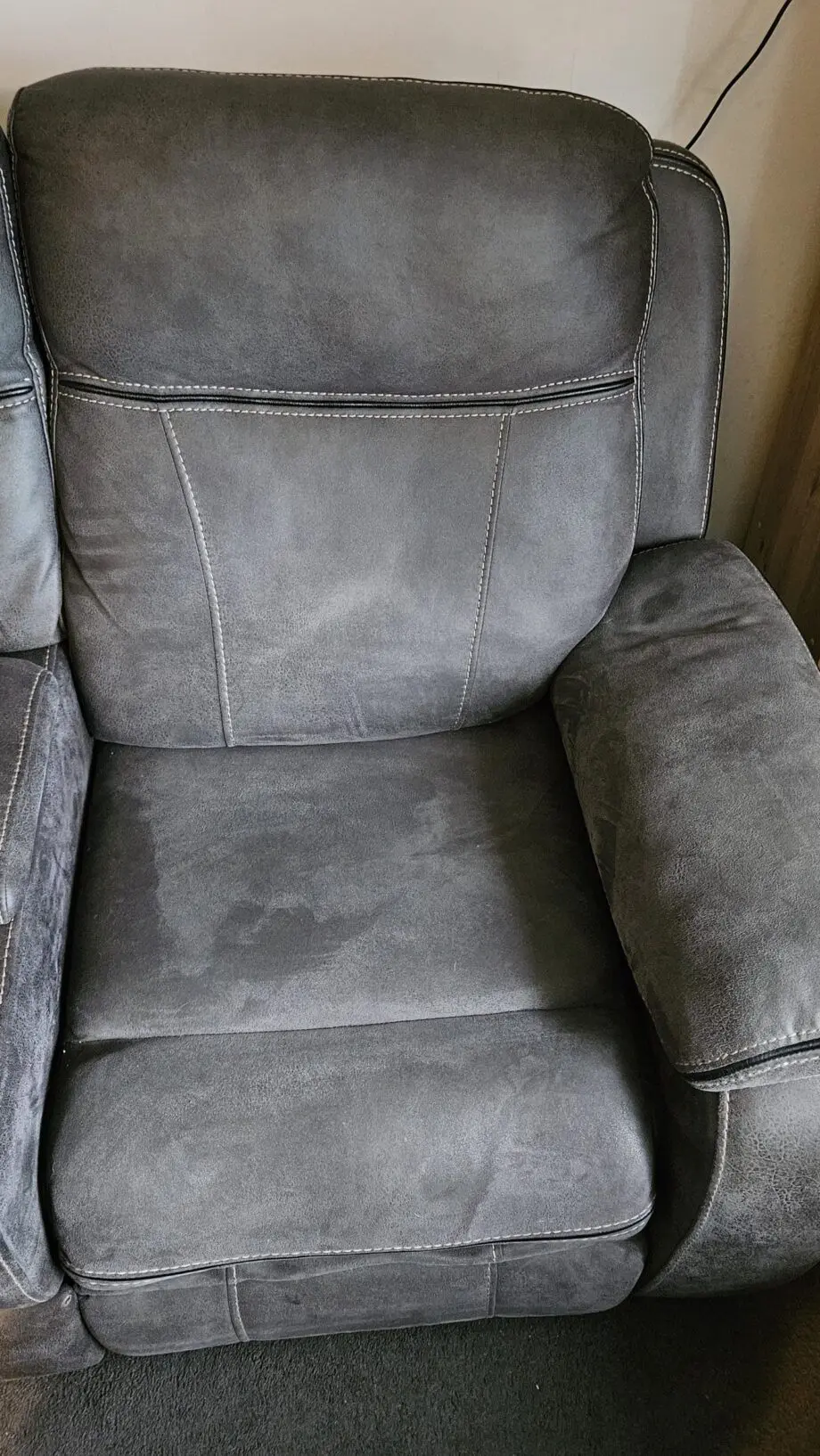Vinson 2 seater smart power recliner - EIG 001 colour is graphite.