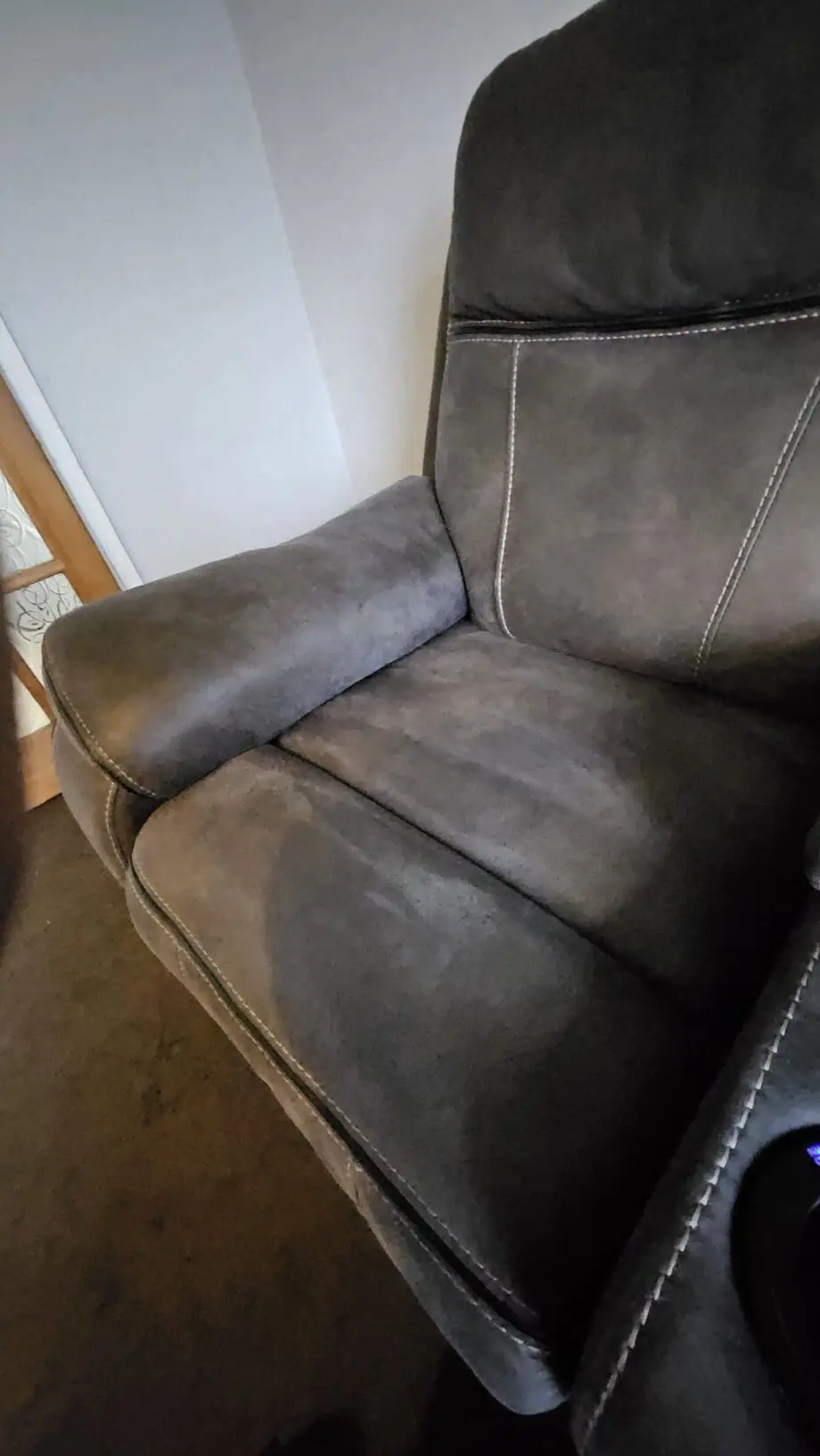 Vinson 2 seater smart power recliner - EIG 001 colour is graphite.