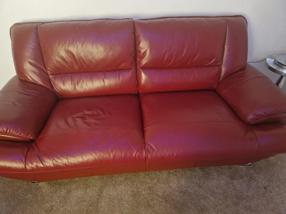 Wine 2 and 3 seater sofas