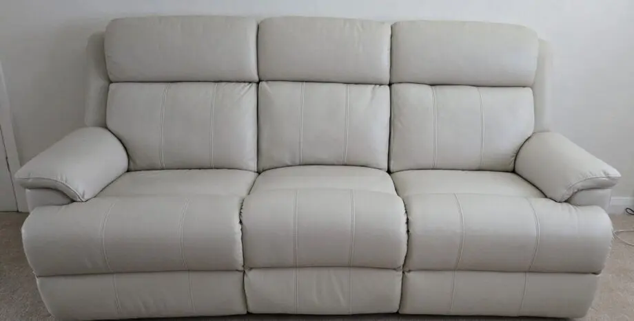Sofology Gracie Leather 3 seater Recliner & 1 seater recliner and heated Sofa