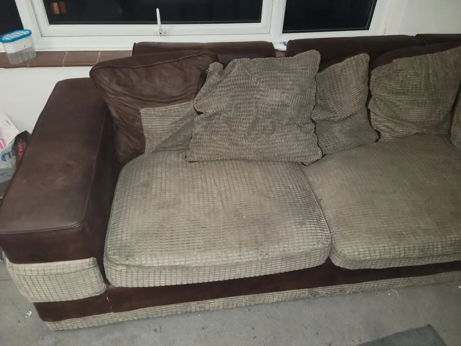 4 seat, L shaped Brown Sofa