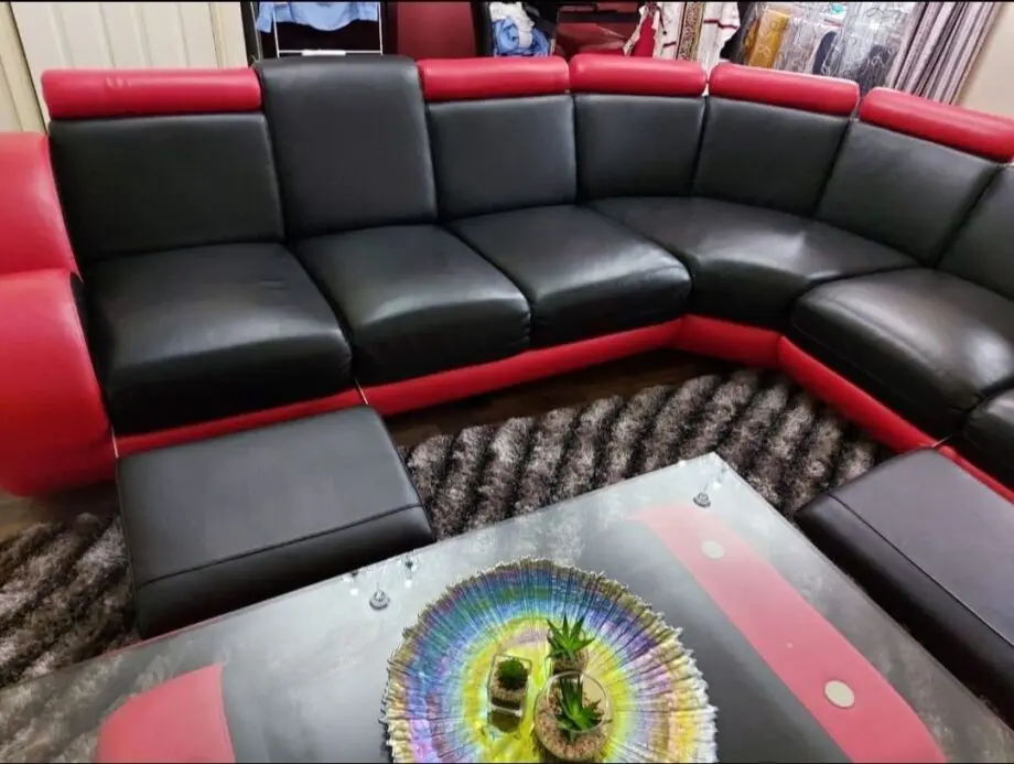 Red and blacl S8-9 seater Sofa,table Mirror