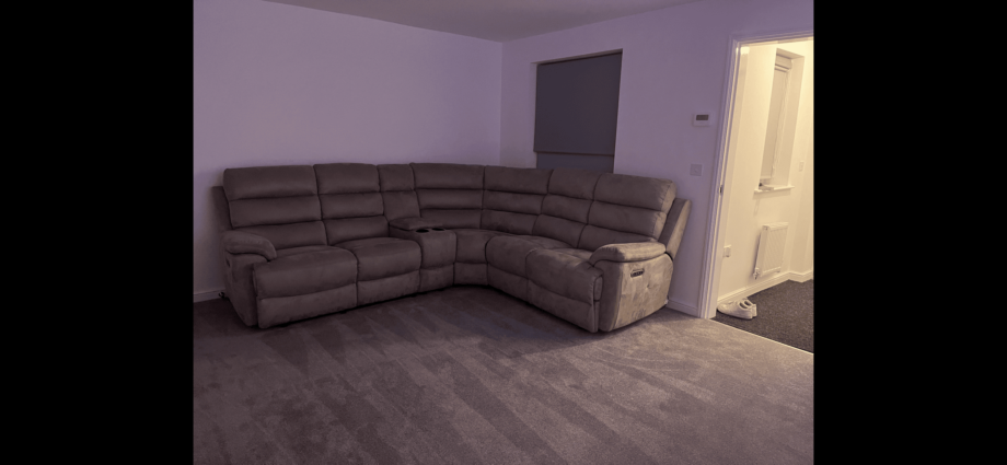 SCS Griffin 2C2 PWR with RHF Coms and Head Tilt, Corner, Double Recliner Sofa, Autmn Berry