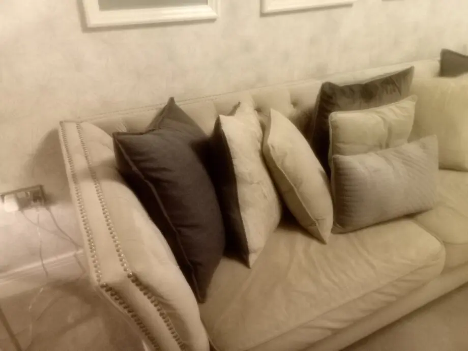 2 sofas, one 4 seater and one 2 seater