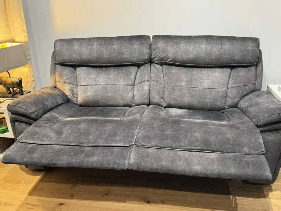 Stunning grey SCS recliner sofa
