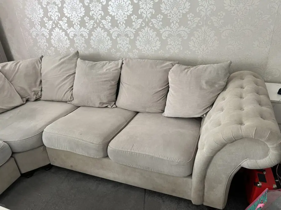 5 seater cream/beige chesterfield double corner sofa