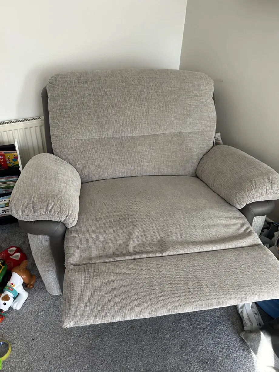 Electric recliner love chair