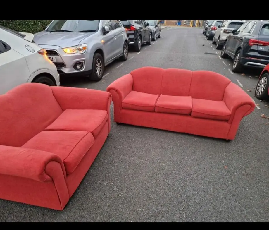 Stylish 3 + 2 Seater Sofa - Excellent Condition