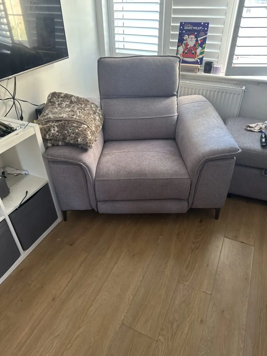 Grey reclining usb chair