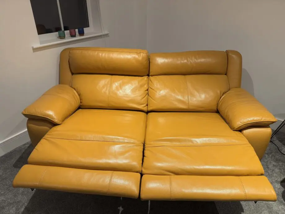 WORLD OF LEATHER 3 SEATER AND CHAIR IN HONEY YELLOW POWER RECLINER