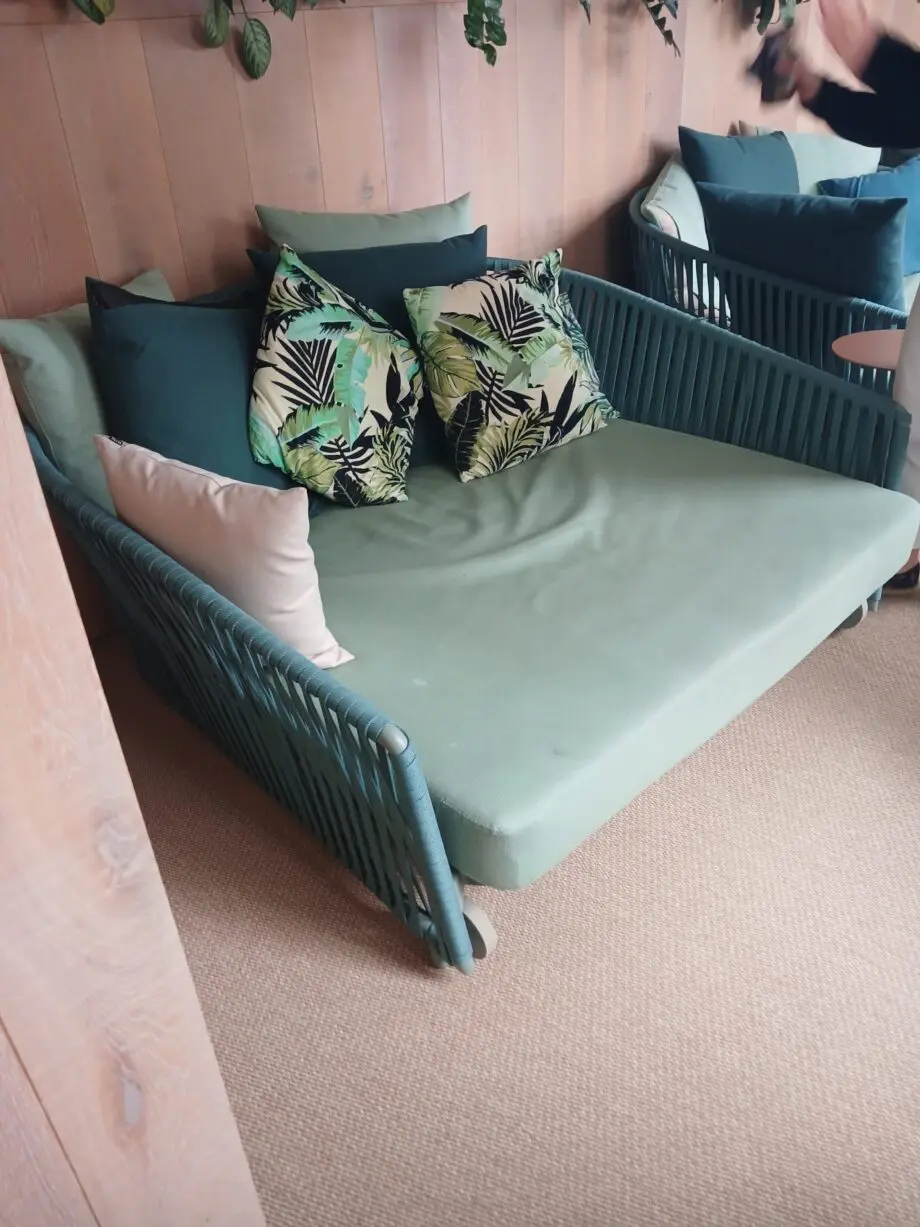 Lounge Sofa