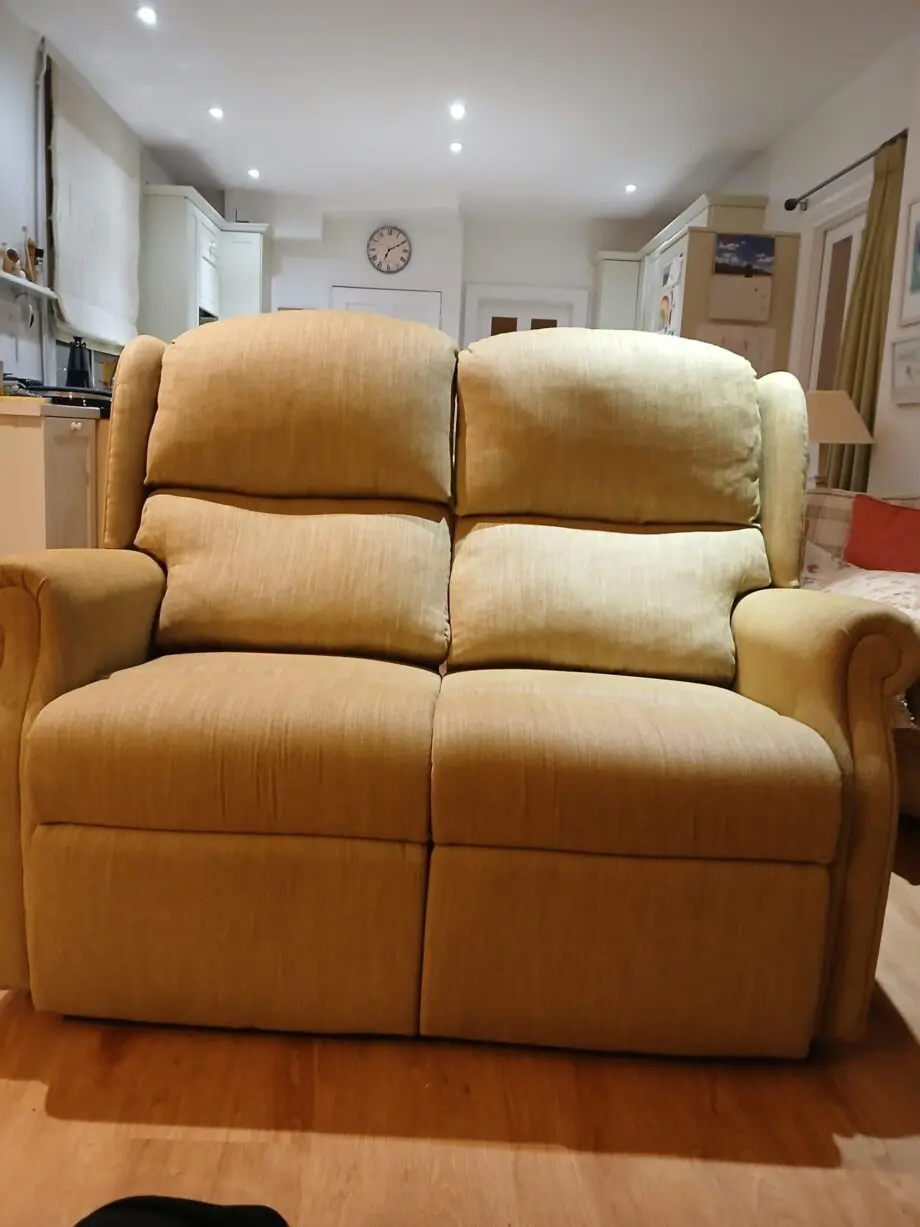 HSL BURROWS 2-SEATER RECLINER SOFA Monza Pampas (green)