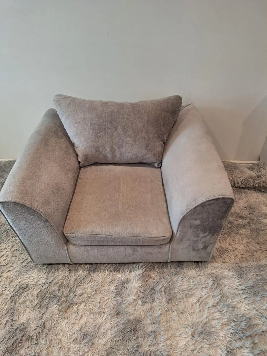 Light grey single sofa