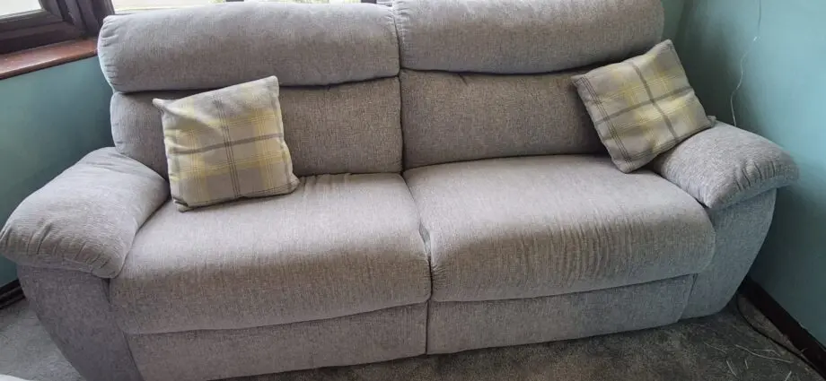 FINAL DISCOUNT! Cloud 3 Static Grey Sofa